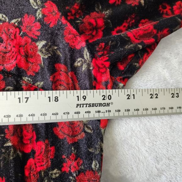 Torrid Velvet Dress Womens Size 2X Black Red Rose Print Soft Stretch Fit Flare - Picture 5 of 9
